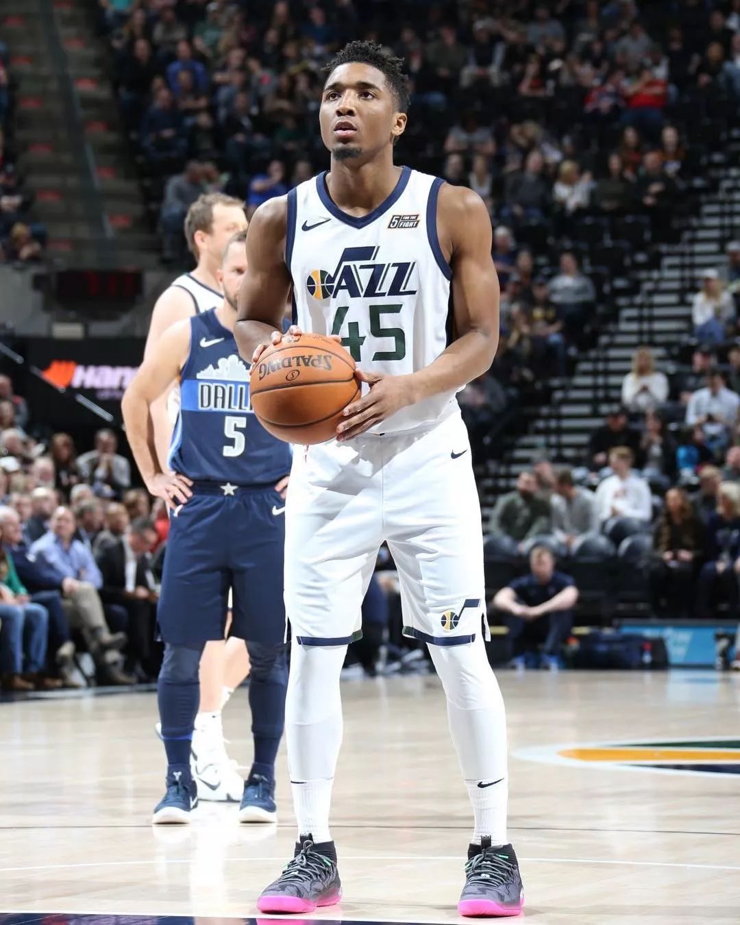 被罗伯逊接 被罗伯逊接